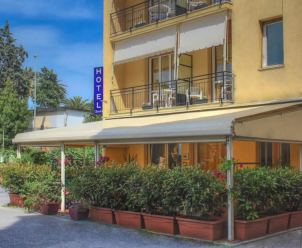 Hotel Claudia Loano