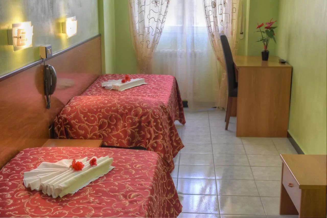 Hotel Claudia Loano 2*,